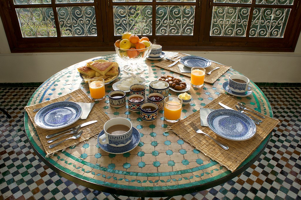 breakfast behind the veranda